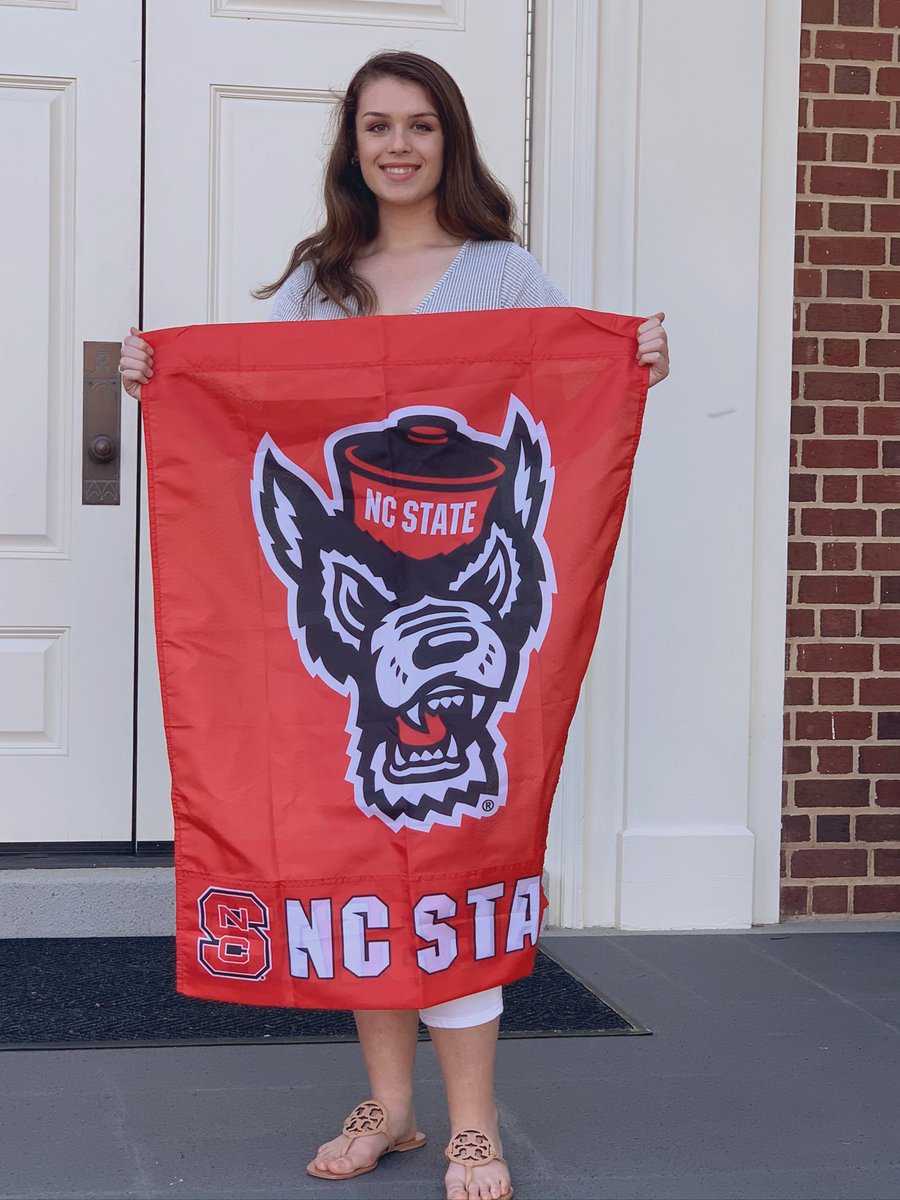 sophiaebrown's tweet photo. @JCHSCougars #jchslife #CollegeSigningDay 🐺❤️ https://t.co/13n48xCRaM