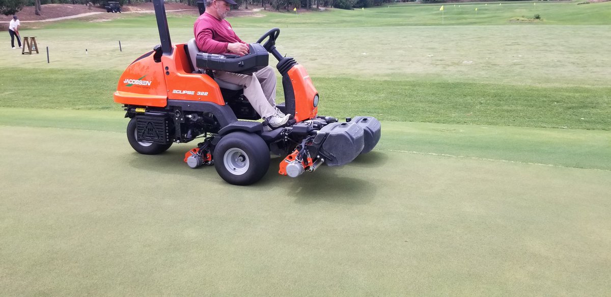 The best feature of the Eclipse 322. Not a single ounce of hydraulic fluid? Programmable transport and mow speed? Consistent FOC? The best cutting units in the industry? You decide. Call me for a demo today. #Jacobsen #cushman #tropicars