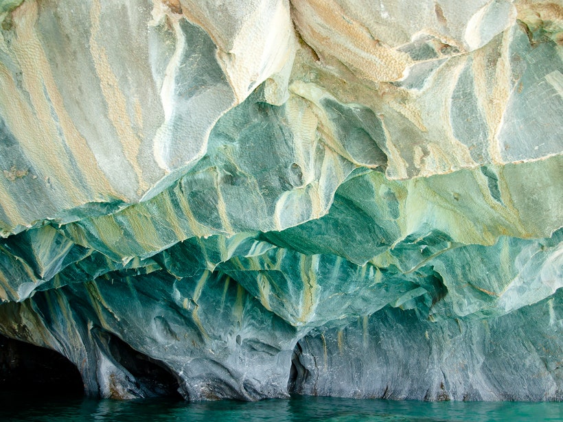 CNTraveler's tweet image. From massive glaciers to turquoise waters, here are 15 of the most beautiful places in Chile: cntrvlr.co/7taKkxV