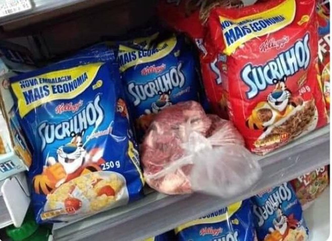 - moço eu quero R$20,00 reais de bife
- deu R$20,35 pode ser?
- pode

eu: