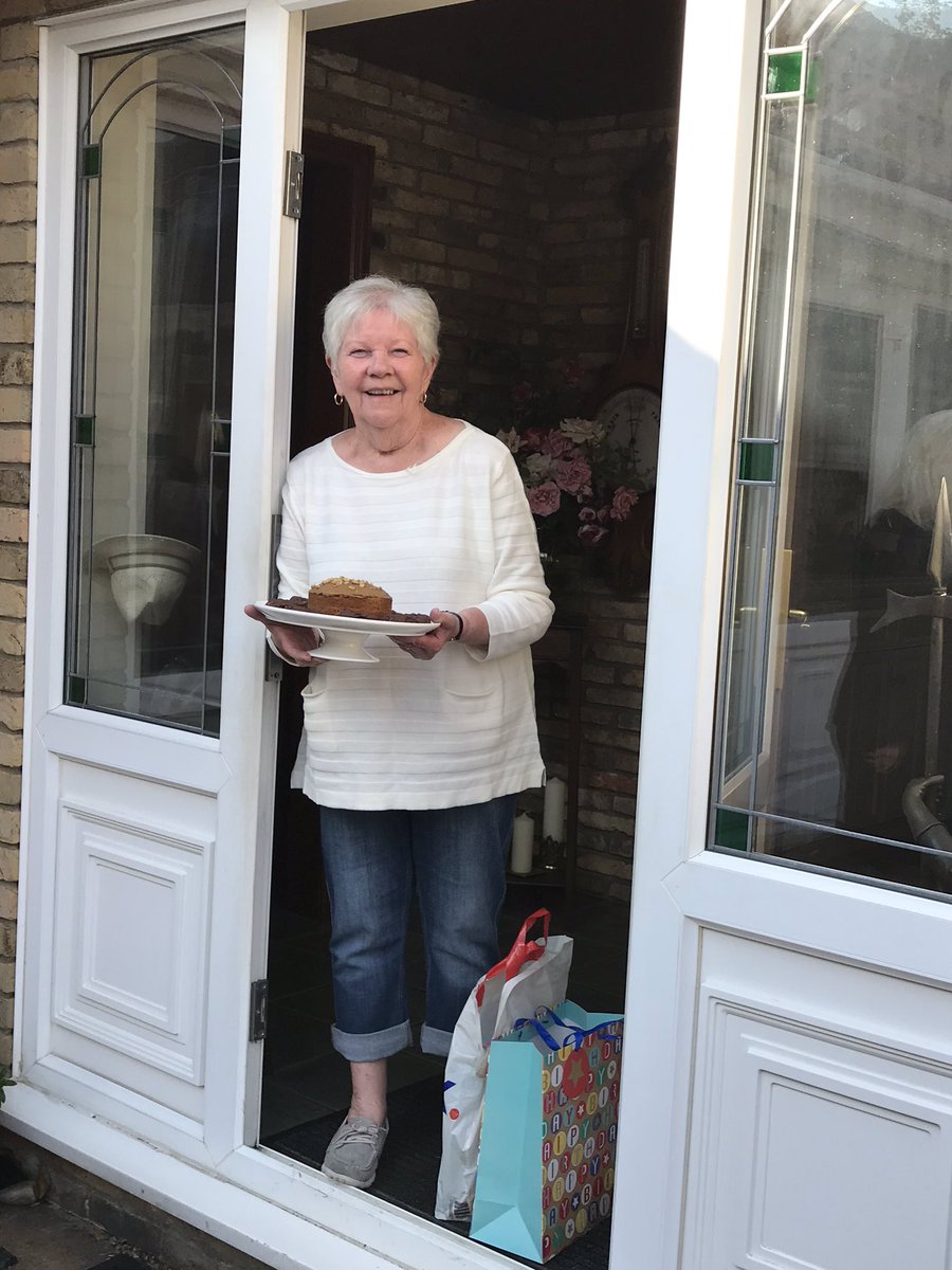 Day 40 of positives  My Grandma celebrated her birthday today, I saw her from the courtyard to sing and leave her my home bakes biscuits  it’s also Friday which meant Zoom quiz 