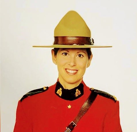 ZannLenore's tweet photo. Many thanks to all who have reached out on the devastating tragedy that today rocked our community of Cumberland-Colchester, Nova Scotia. My heart goes out to everyone affected by this senseless act of violence - incl @RCMPNS who lost a true champion: Cst Heidi Stevenson. 🇨🇦❤️🇨🇦 https://t.co/6Mzcv9d7zA
