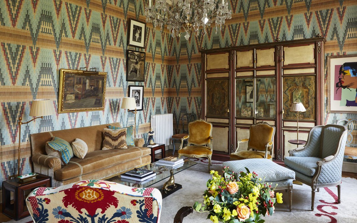 Office Hours: Eric Egan’s fully maximalist Milan office: bit.ly/2yo1Sxp