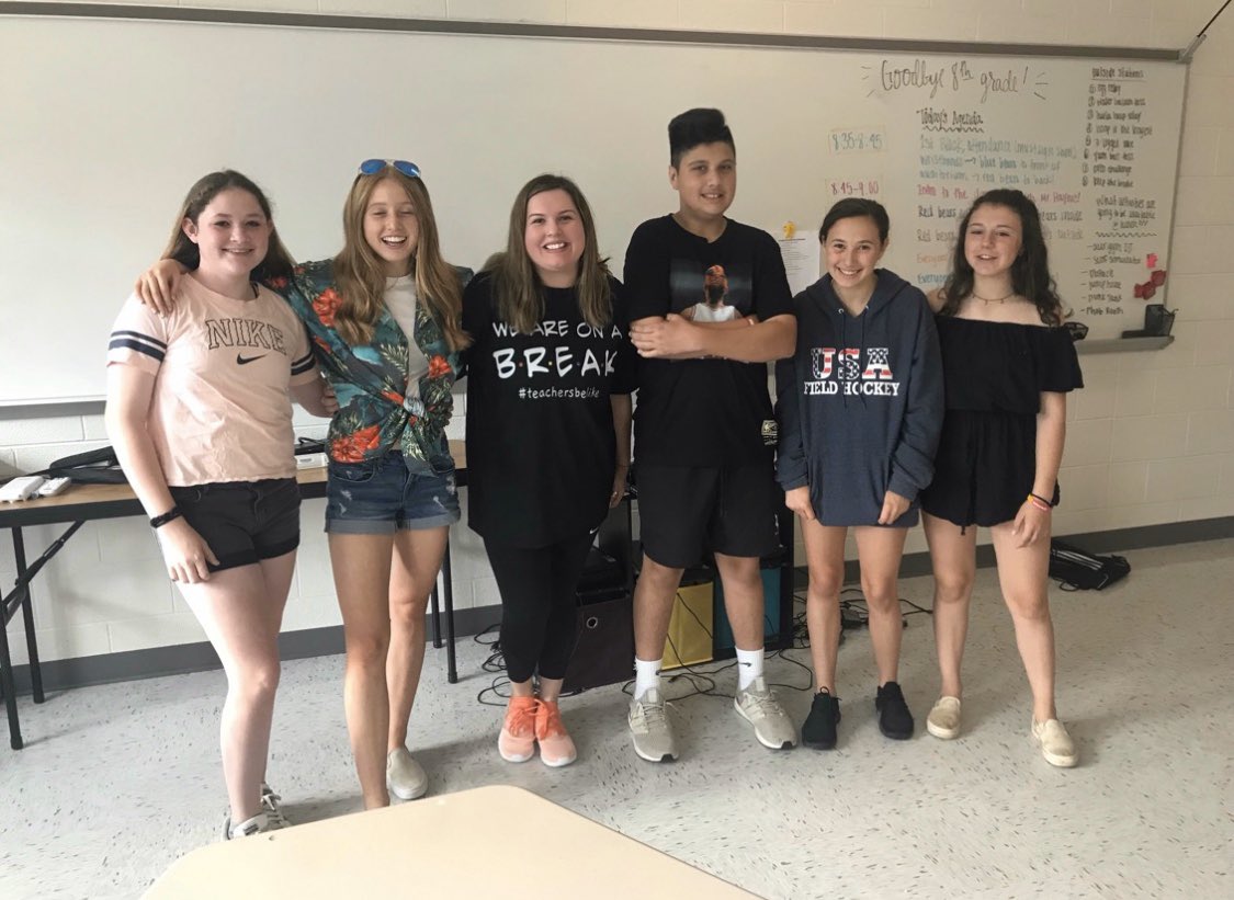 upliftedclass's tweet photo. @rdawson2213 @BAM_MS_Official challenge accepted! 4 words: Hilarious, Generous, Imaginative, Talented! 🐻 https://t.co/Wqq92WhEJT