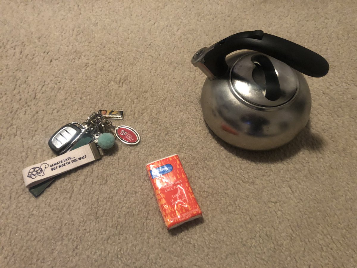 Ms_Ks_Corner's tweet photo. Keys, Kleenex, and Kettle all start with K for Ms. K! 😊 #ScavengerHunt #MPVirtualSpiritWeek @CESMiniCougars @MPCSVA https://t.co/FMloAyLslF