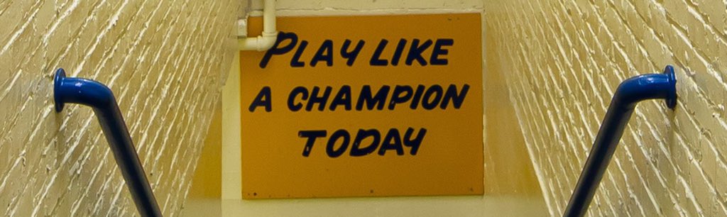 JrHardman's tweet photo. BLESSED TO RECIEVE an offer from the University of Notre Dame! #AGTG @RoadDogs_ @247Willis @Turd_Scott @HardBarnSports @notthefakeGMF @NDFootball https://t.co/QetW8PeiDT
