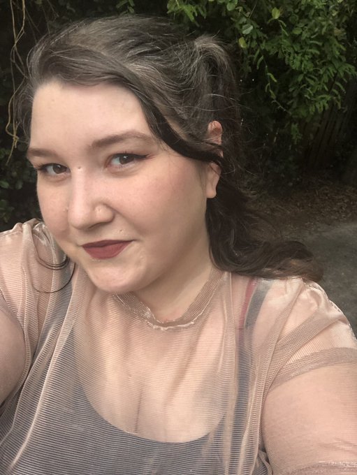 I&rsquo;m too young for so many gray hairs https://t.co/o8oLtNL2EJ<a href="/tag/bbw"class="tags"><span>#bbw</span></a><a href="/tag/effyourbeautystandards"class="tags"><span>#effyourbeautystandards</span></a>