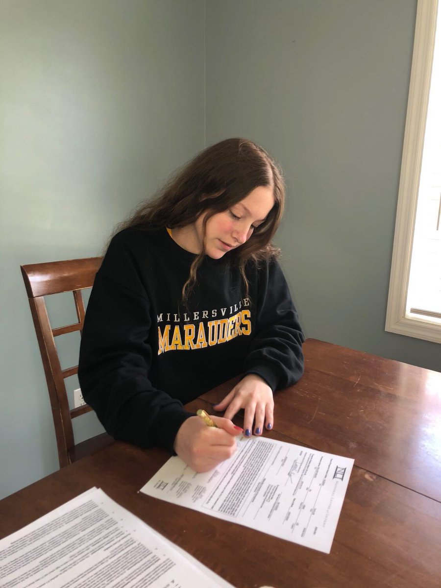 GTigerSports's tweet photo. Congrats to Lady Golden Tiger Golfer Taylor Hileman who signed her NLI to play Women’s Golf Millersville. @NCAADII @millersvilleu @VilleMarauders @hburgh00ligans @Tigerwires #GoTigers https://t.co/YfqExx6cLP