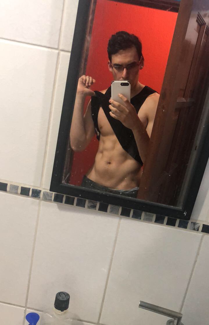 Anapaulag__'s tweet photo. #Apprecitionpost de este guapo 😍 https://t.co/3rX2jqvxzv