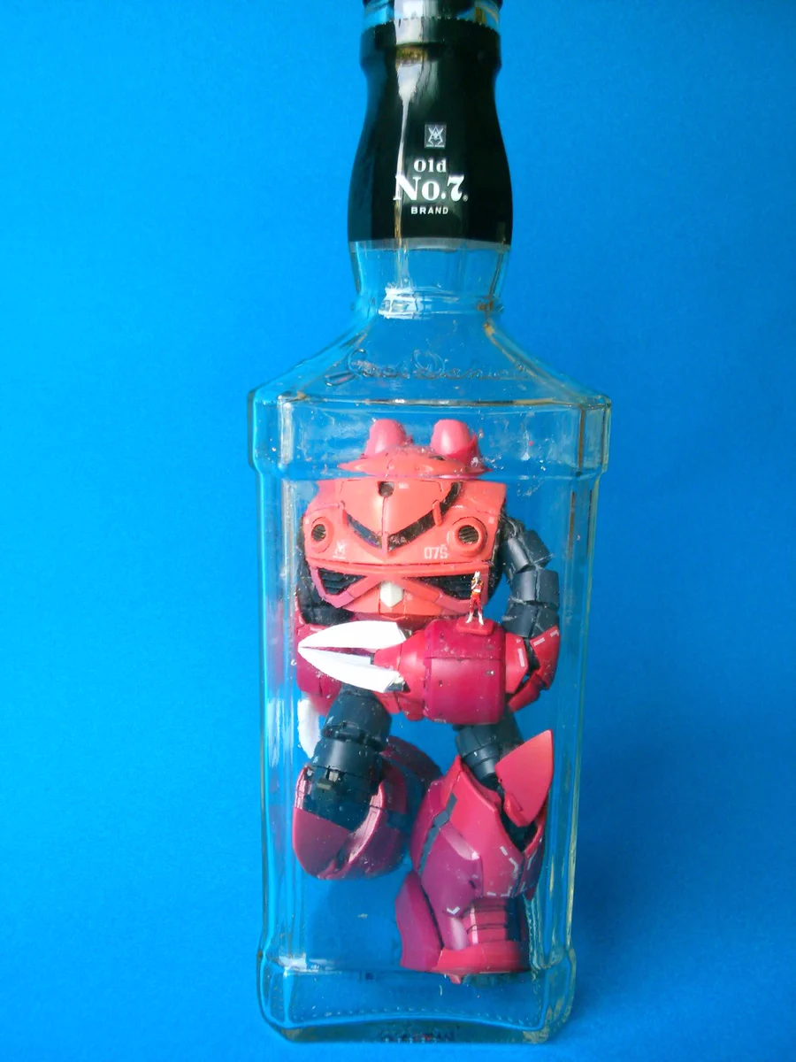 バンダイのガンプラRGをボトルの中で作ってみた！ボトルシップならぬボトルガンダム！