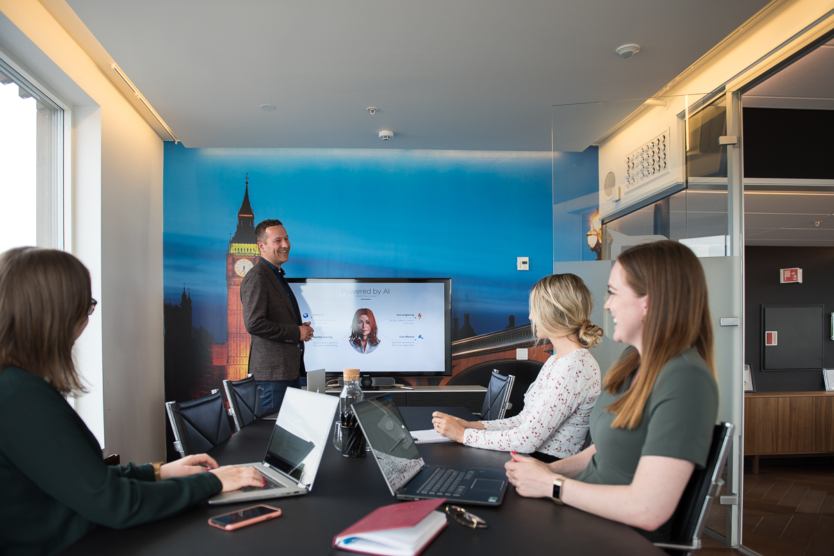 Using our experience across various areas of marketing automation and our machine-learning robot K8, we know what it takes to achieve successful digital transformation for our clients! Find out how: lighthouse8.com/digital-transf…