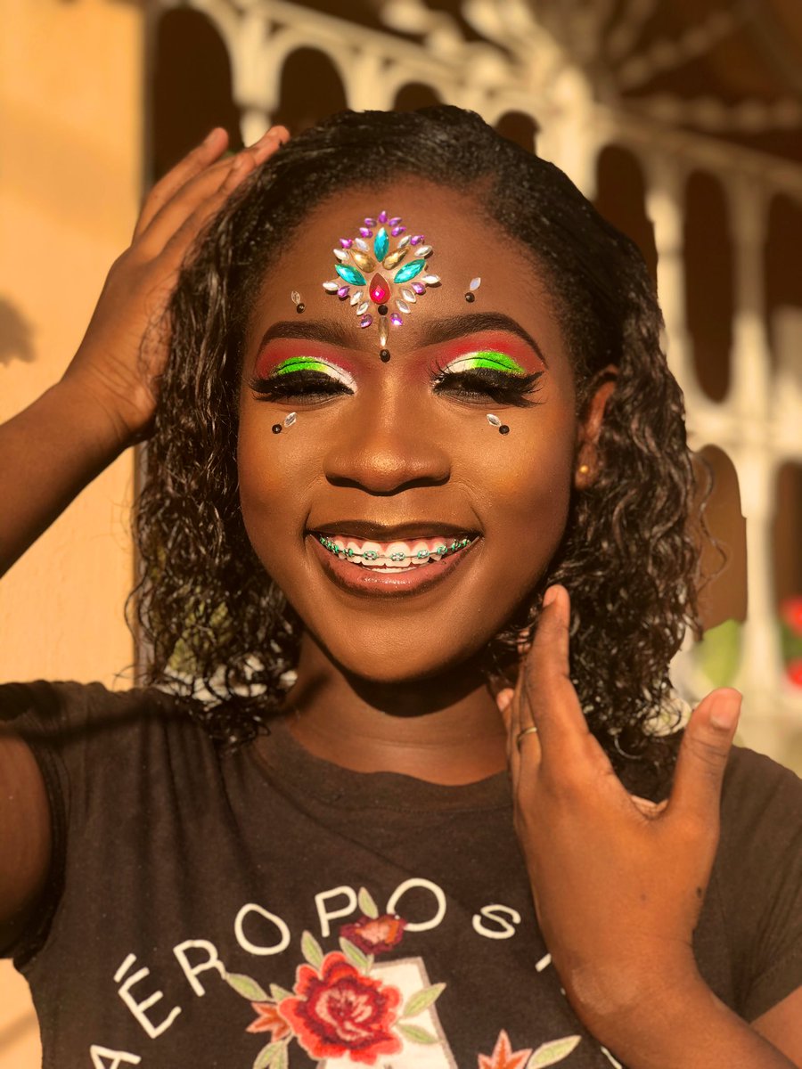 _leadxn's tweet photo. Donebydxnja 

@GustazosJamaica 
@HalfRedTaxi 
@AshJouvertJa 
#Mora #RoadAddictLive #HalfRed #FeteDuty #LucyAndVagabond #ShareTheExperience https://t.co/9UJ6Deor7i