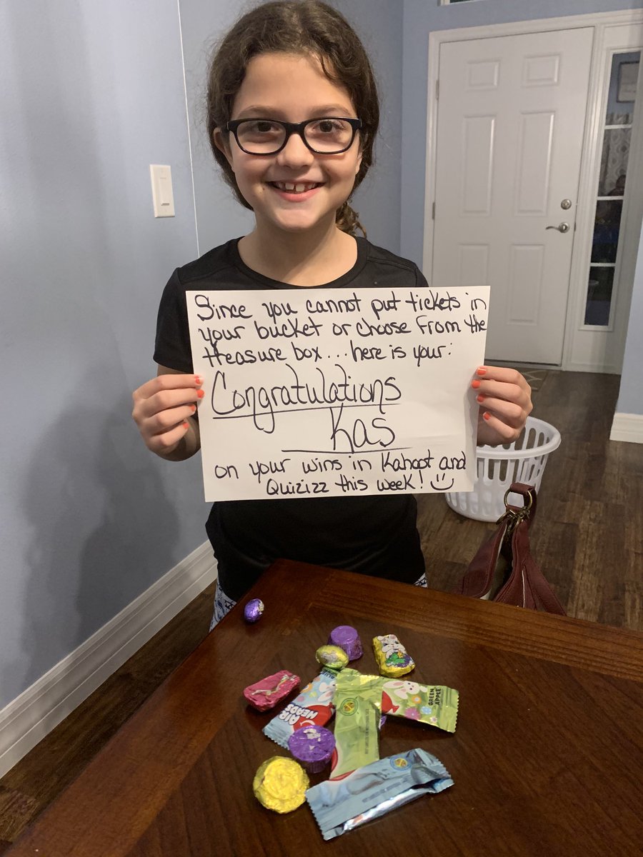 ShanaF23's tweet photo. This was just dropped off at our house! Ding-dong-ditched by Kasidee’s teacher 😂🤣 Thanks for making her night! @MsCleary4 #educatinghornets https://t.co/8tYPfxUWsU