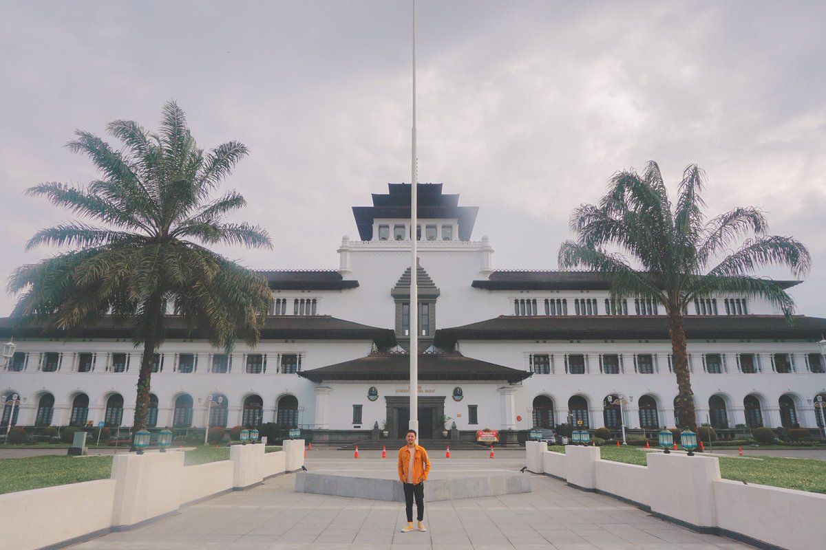ridwanderful's tweet photo. TEMPAT INSTAGRAMABLE GRATIS DI BANDUNG

(Tolong bantu RT/like ya supaya semakin banyak yg tahu agar tempat ini ramai dikunjungi, dan tak kalah dengan tempat wisata mainstream lainnya)

- A THREAD -
(Di update berkala kalau sempat 🤟😁) https://t.co/IHceDAPAbE