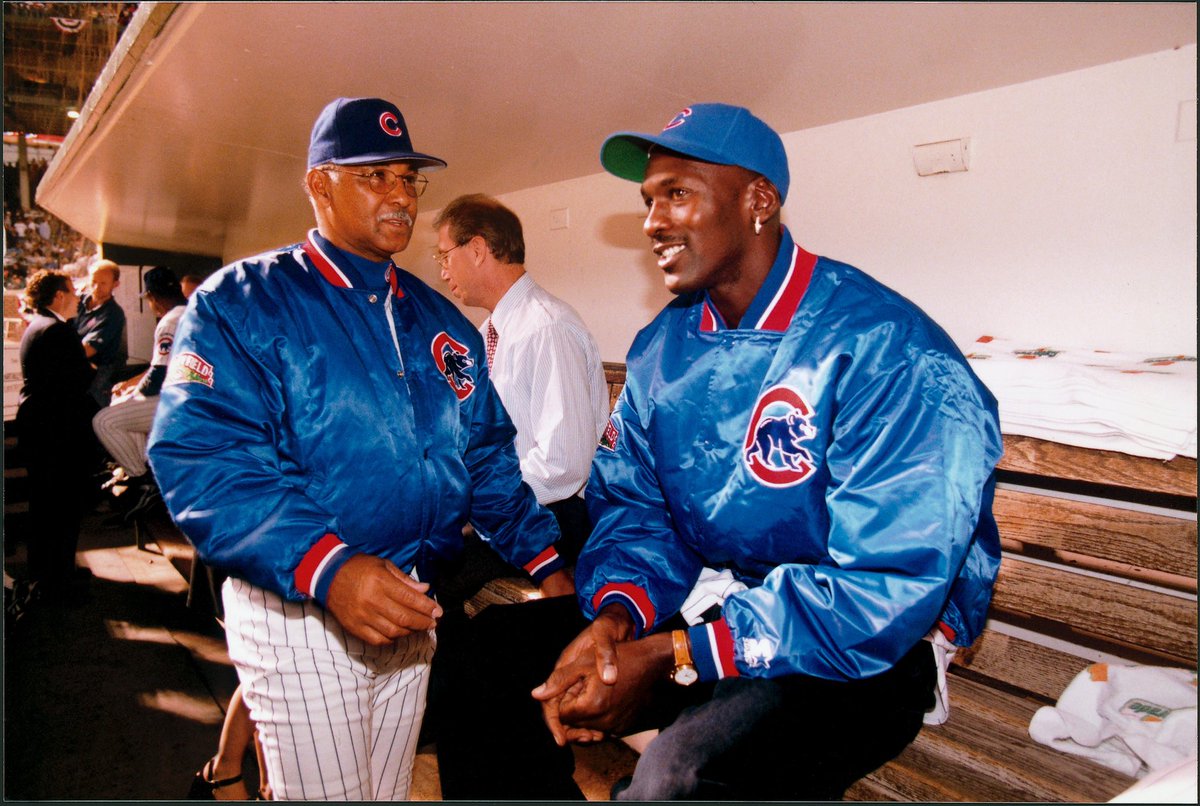 Cubs's tweet photo. The GOAT inside Wrigley Field. 

#TheLastDance https://t.co/eMPW8larH1
