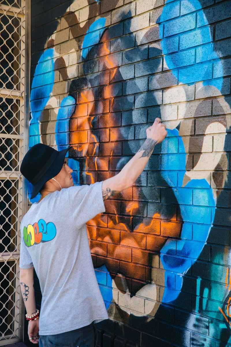 The many aims of Science Meets Street Art!1. Break down stereotypes of both scientists and street artists2. Increase sciart collab3. Attract arts audiences to sci + sci audiences to arts4. Reach audiences who don't usually attend sci events5. Scicomm skills for scientists