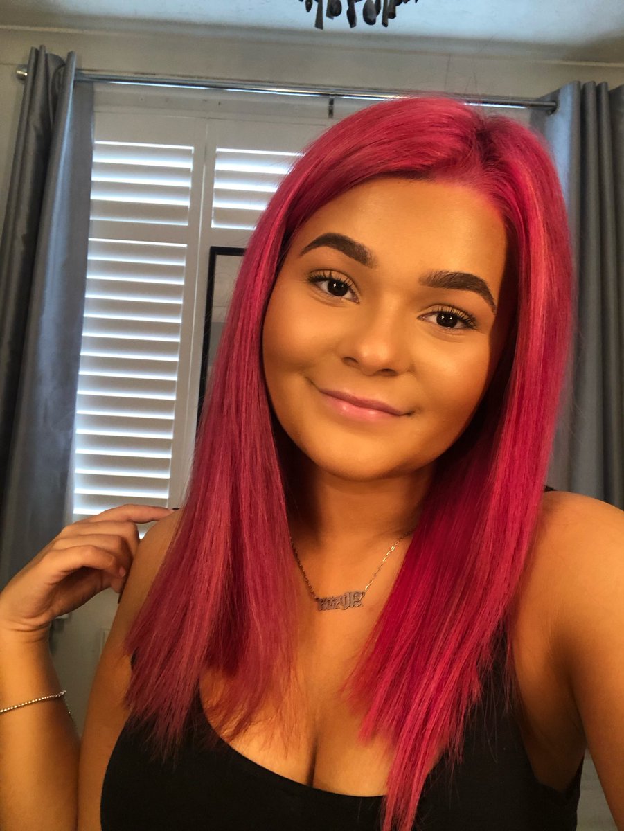 fabuIys's tweet image. learning to love yourself and be comfortable in your own skin isn’t easy. it takes time but i promise you are so beautiful and valid no matter what anybody says &amp;lt;3 #pocsos