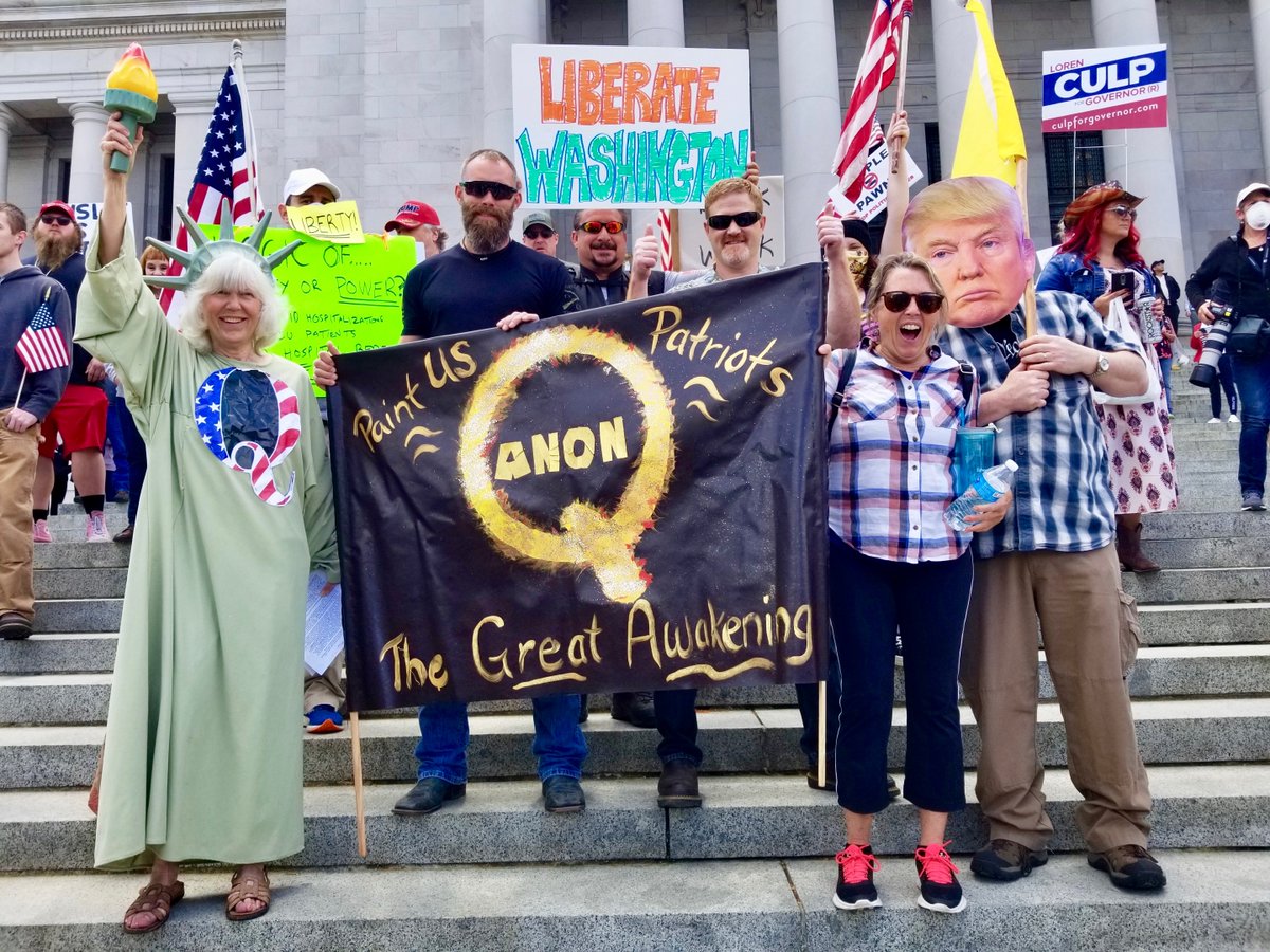 jorgensh_'s tweet photo. @Jordan_Sather_ @QTheWakeUp #LIBERTYTORCH #1BYLAND2BYSEA #LADYLIBERTY #LEXINGTONCONCHORD #PaulRevere #QPatriots #CapitalSteps #Setmybusinessfree #EndTheShutdown #QFamily #TheGreatAwakening #QAnon #WWG1WGA
LADY LIBERTY CARRIES THE TORCH TO THE CAPITAL STEPS! https://t.co/NbiaX8hFGm