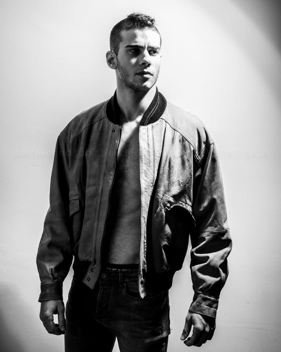 juliopfernandxz's tweet photo. 💣🖤 https://t.co/3BjLsmFdxW