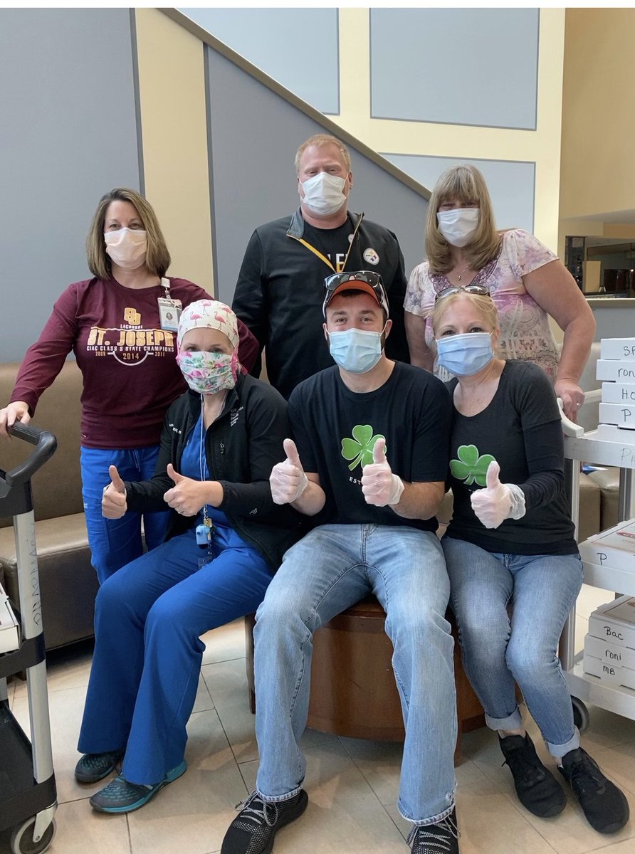 MKosturkoRN's tweet photo. Thank you @44_Matakevich Tyler Matakevich, SJ HighSchool Alumni 2011 @SJCadets, @TempleUniv @steelers @BuffaloBills NFL Linebacker for sending your Mom &amp; Dad Sat/Sun to deliver pizzas @ColonyGrill1 to @BPTHOSP #HealthcareHeroes 💗 Much Gratitude @YNHH #RandomActsOfKindness 😇 https://t.co/uJaSlPPg8u
