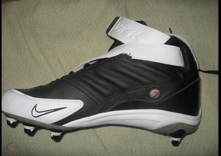 mike vick football cleats