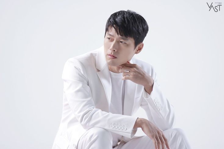 taepyeonga's tweet photo. 어제도 오늘도 내일 또 니가 제일 이뻐 

#현빈 #김태평 #hyunbin https://t.co/FNCEShrIWC