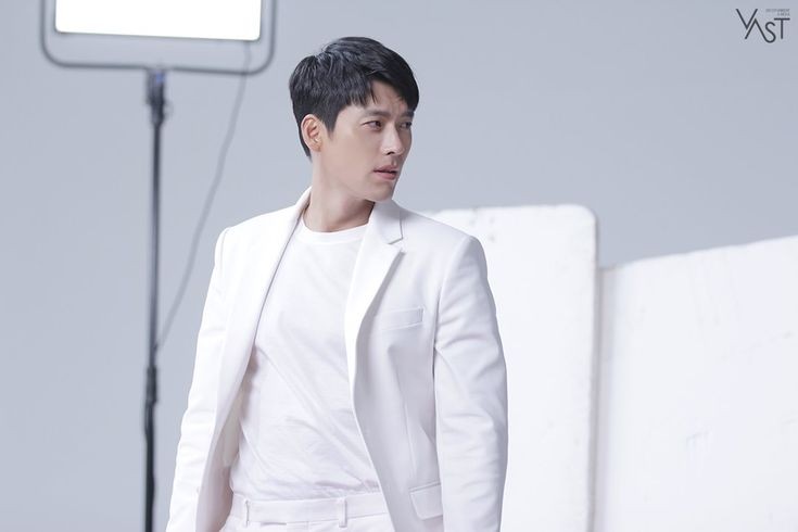 taepyeonga's tweet photo. 어제도 오늘도 내일 또 니가 제일 이뻐 

#현빈 #김태평 #hyunbin https://t.co/FNCEShrIWC