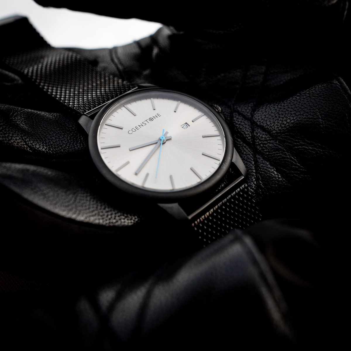 cgenstone's tweet photo. Wherever you go, be all there 💯 with the iconic gray watch by Cgenstone. .

Shop Now 👇

https://t.co/xx52rSRExd https://t.co/DYczpRE7HX