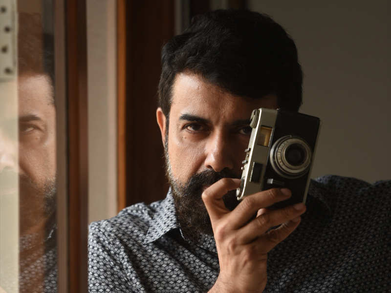 Wishing the Legendry Talented Cinematographer & Director @DirRajivMenon Sir a Very Happy Birthday 💐
#HBDRajivMenon