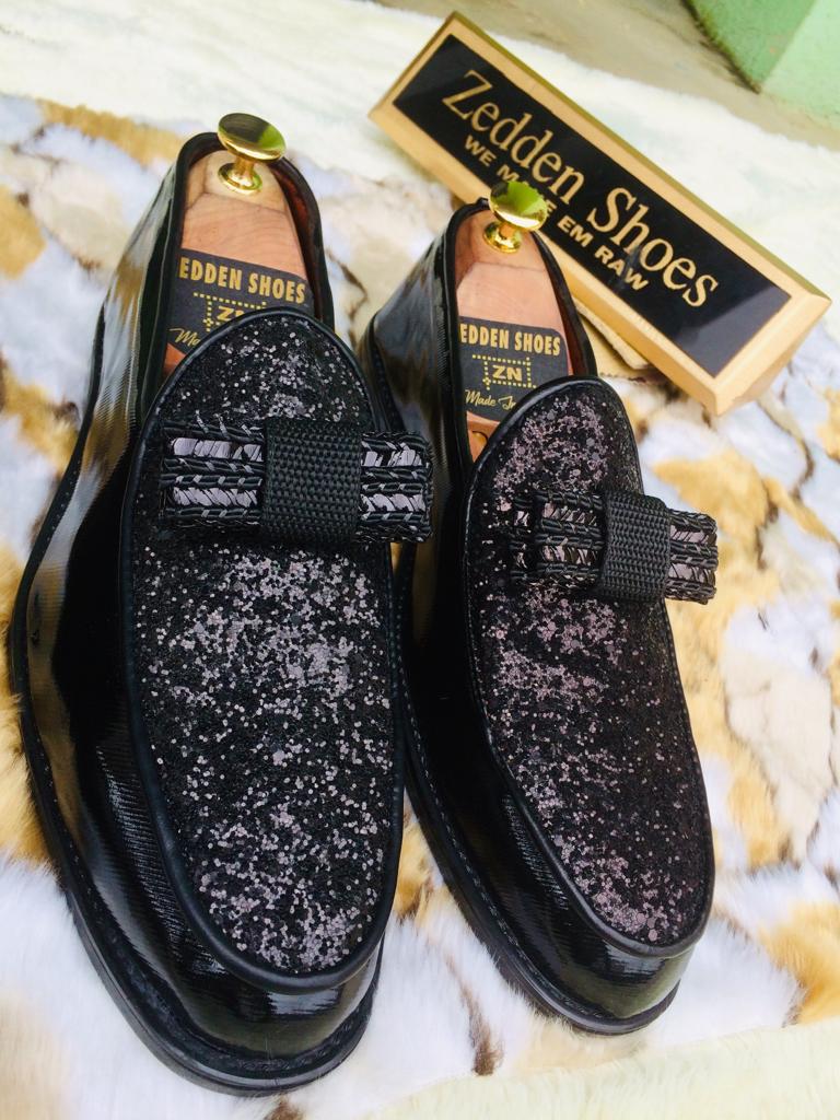 Who else misses his shoes and feel like wearing all whether it still fits because of this lockdown? By the way.... You can holla for this beautiful loafer for just 15k 📞 08162497576 Happy 420 70 in Lagos