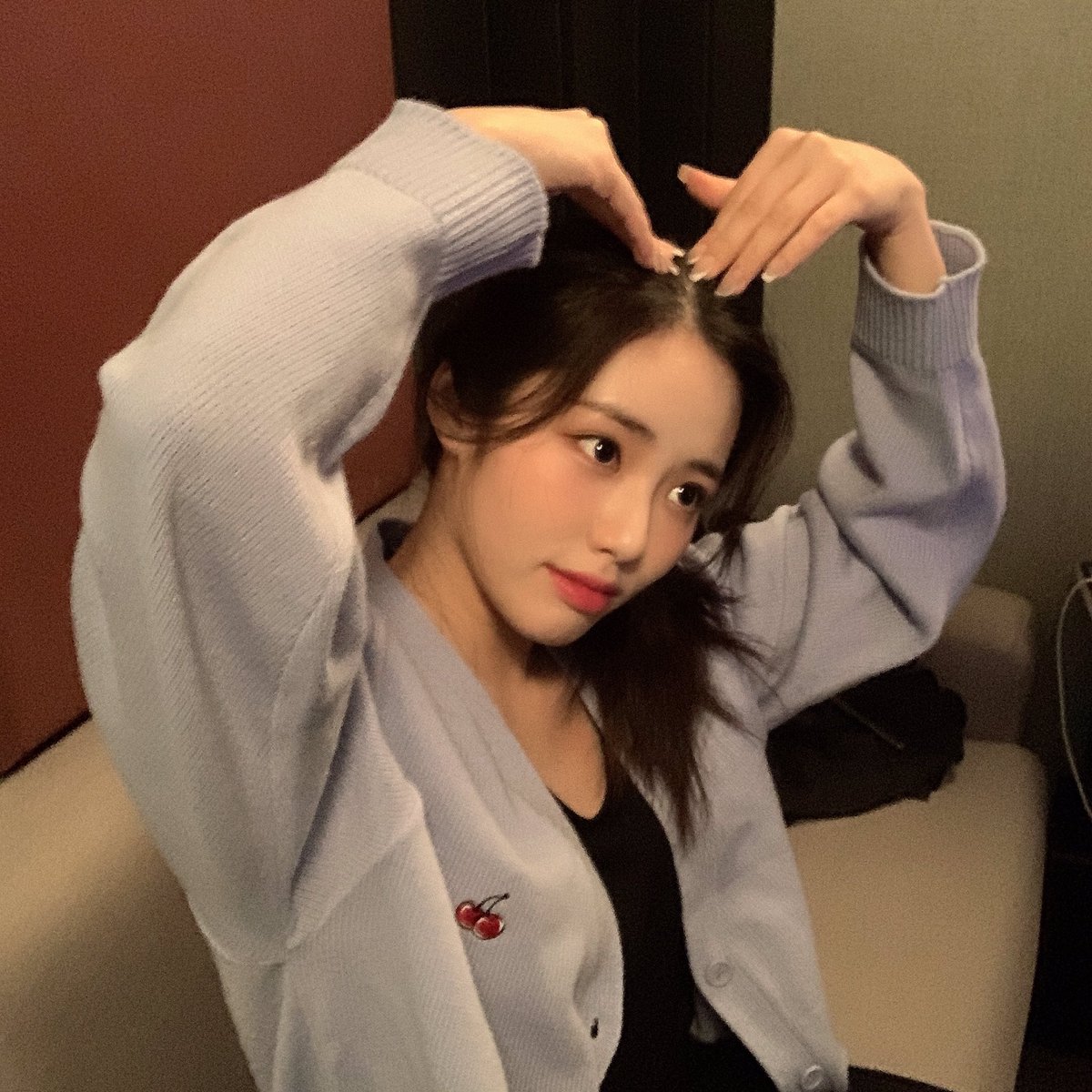 realfromis_9's tweet photo. [#지원] 플로버 오늘도 너무 재밌었다 ㅎㅎㅎ 보내주신 멘션들 다 읽구 사진도 다 봤어요 고마워요❤️ 또 올게요 사랑행잉 https://t.co/y53ElBxAoW