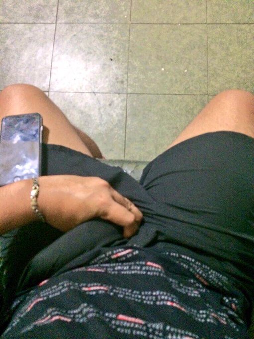 WARNING! Sensitive Media Content 🔞 Yung client mong hindi makaalis sa trabaho nya kaya sa clinic nya<a href="/tag/throwbackthursday"class="tags"><span>#throwbackthursday</span></a><a href="/tag/chubby"class="tags"><span>#chubby</span></a><a href="/tag/pinoyuncut"class="tags"><span>#pinoyuncut</span></a><a href="/tag/stude"class="tags"><span>#stude</span></a>