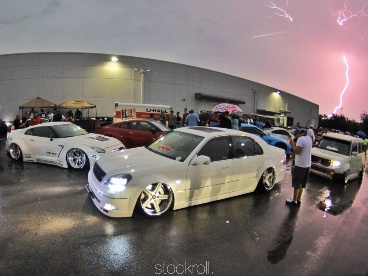 StockRoll's tweet photo. 2015? Liberty Walk Summer Bash https://t.co/JL60HLnGyn