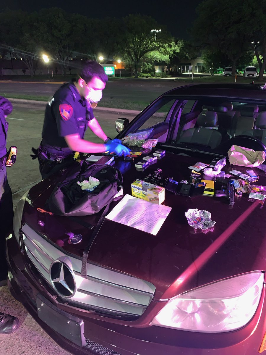 Pct4Constable's tweet photo. Constable deputies have one suspect in custody for felony possession of a controlled substance w/intent to distribute in the 11200blk of FM1960.
#oneincustody #PCS
Follow us at https://t.co/E8STYHMtoE to receive live feeds on crime and arrests in your area. https://t.co/ZhneVqaOdU