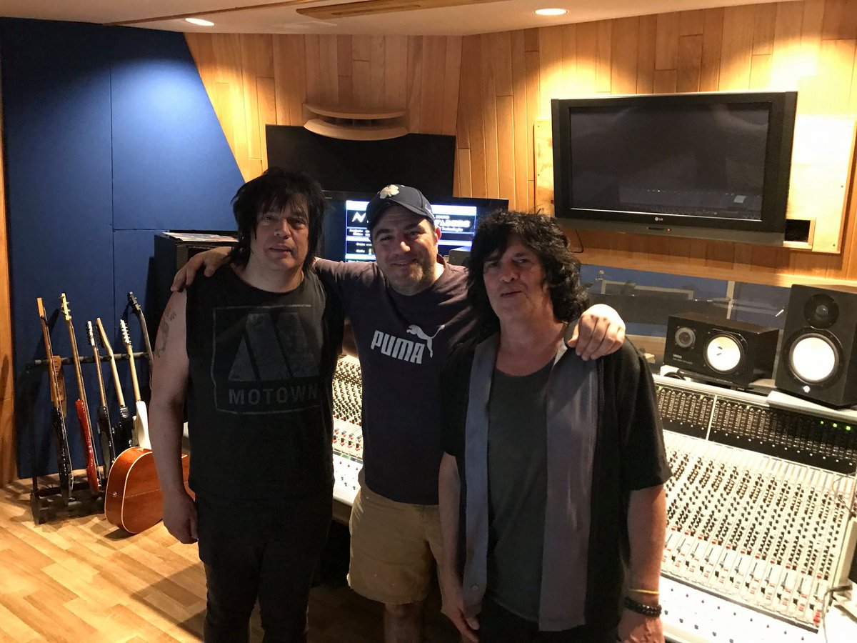 Congratulations to Producer Chuck Alkazian for Detroit Music Awards 2020 Producer of The Year. <a href="/Pearlcrazian/">Pearl Sound Studios</a> <a href="/ChuckAlkazian/">Chuck Alkazian</a> <a href="/DetMusicAwards/">Detroit Music Awards</a> #Detroit #Music #Producer #PearlSoundStudios #AwardWinningProducer #Awards #ChuckAlkazian #CantonMichigan #Engineer #Drummer #Keyboards