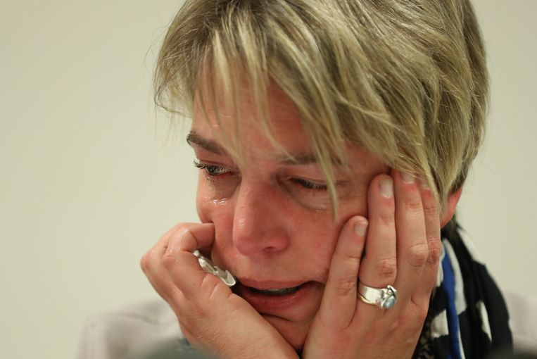 Belgiumers's tweet photo. In Belgium we have a programma called 'the mole' and it's about a group op people working together but one of them is the Mole, the one who must secretly sabotage the game! Last year the program was about Climate Change and this was the mole (she was crying because she lost) https://t.co/u7TuQRKjNX