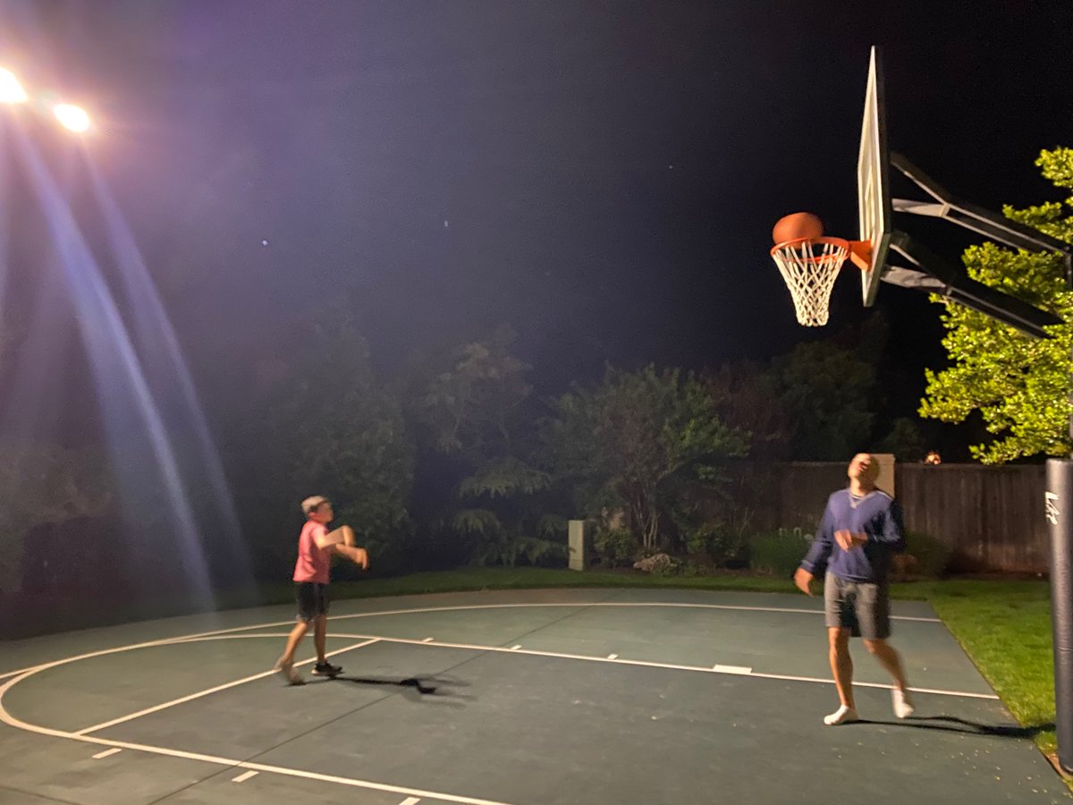 Becky Grinch tweet media