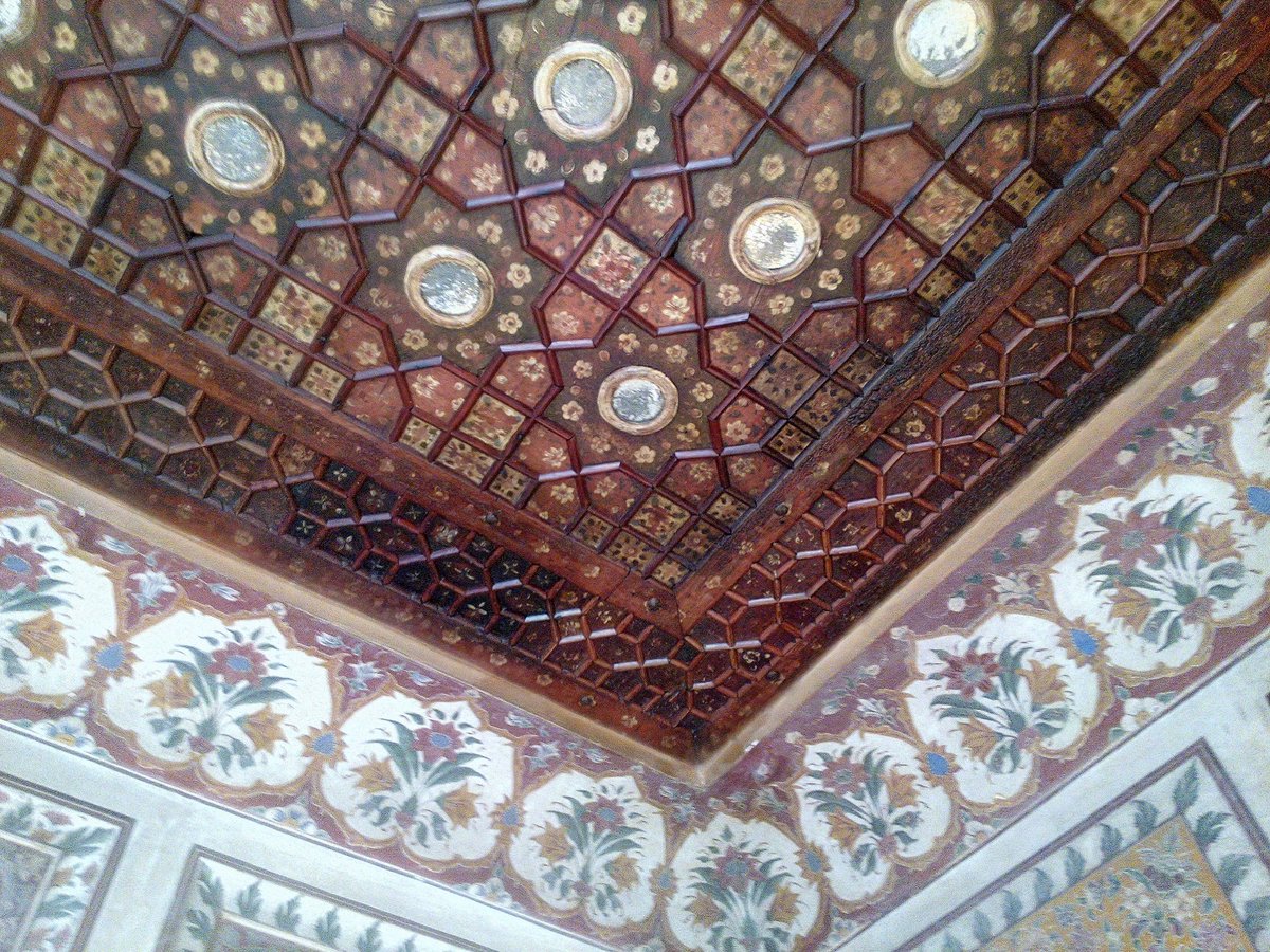 The pick of the structure is the ornate Sheesh Mahal on the top floorMirrored ceiling with intricate glass-work and decorative niches is supported by walls that have arches in cut brick workThese arches house the miniature paintings with a touch of Mughal and Sikh styles