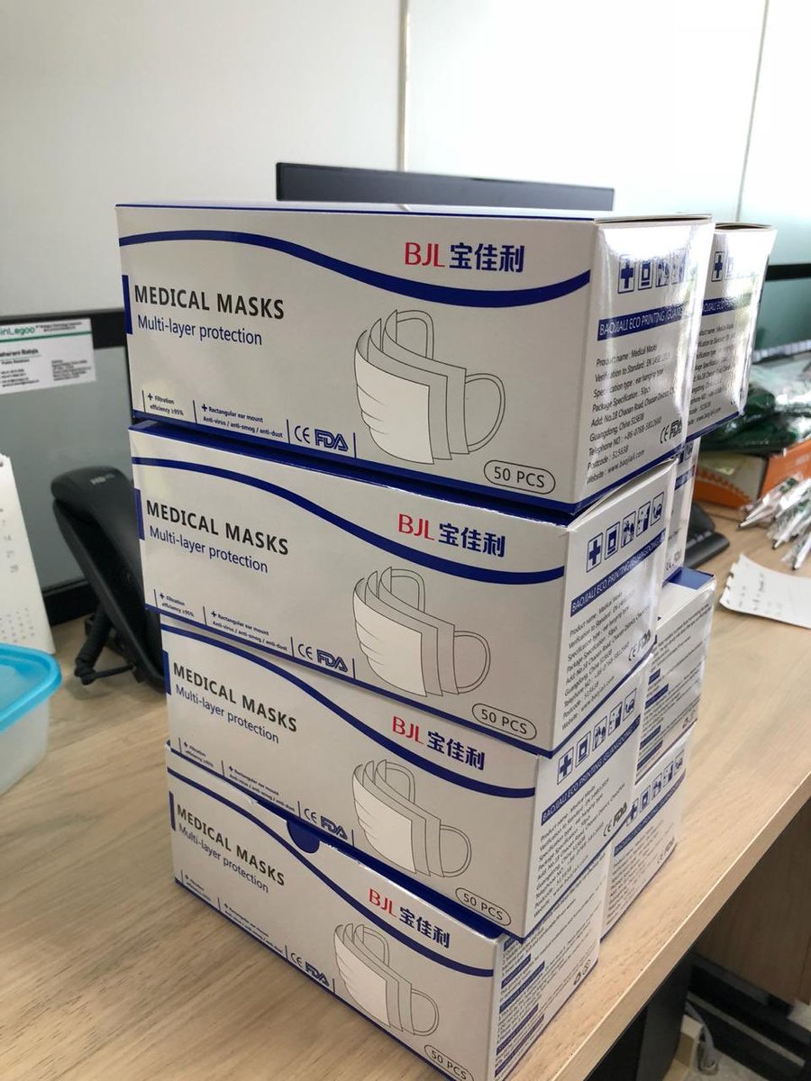 kyctie's tweet photo. Ready stock 3ply masker medical
1 box isi 50 masker: 295 k
1 karton : 40 box
Ambil banyak harga bsa kurang 
#jualmasker #Covid_19 #Jakartatanggapcorona #maskersensi #masker #JumatSantaiShopee #BubarkanStafsusPresiden #TogetherAtHome   #kumparanNews #kartuprakerja #FixEnak #NCTzen https://t.co/qASyzS6xyc