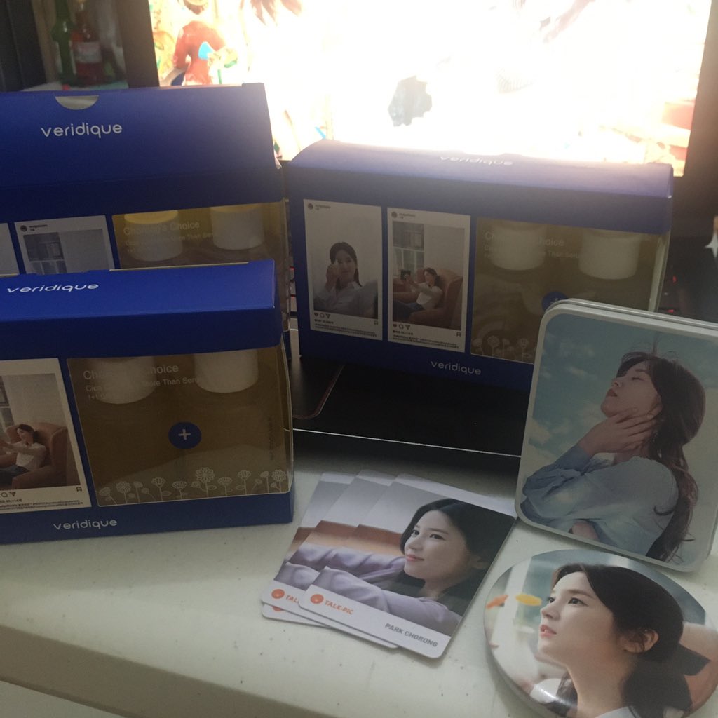 apinkeunjeep's tweet photo. EEEEEEEEE IT’S FINALLY HERE!!!!
#BBChart50 @Apink_2011 https://t.co/EPCDLe2RYD