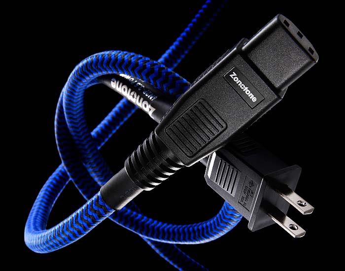 zonotone's tweet photo. 6N2P-3.5 Blue Power(1.5m完成品)と6N2P-3.5 Blue MEGANE(1.5m完成品)は、同じ線材線径を使って仕上げた双子製品です。お値段も同じ。2ピン・メガネタイプとしては当社最上位で、パワードスピーカーやNAS、映像機器等にも、幅広くお使いいただけます！
#6N2P
#6N2P35BluePower
#6N2P35BlueMEGANE https://t.co/jtBsyQa2I3