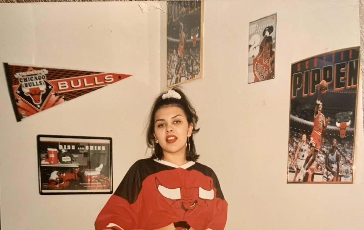 alexandraarora's tweet photo. If your room didnβt look like this were you even a fan tho? π #hoopsfordays #ScottiePippen #TheLastDance https://t.co/QjvI5YuSkW