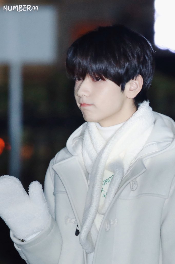 180cm 넘는 남돌봇 tweet media