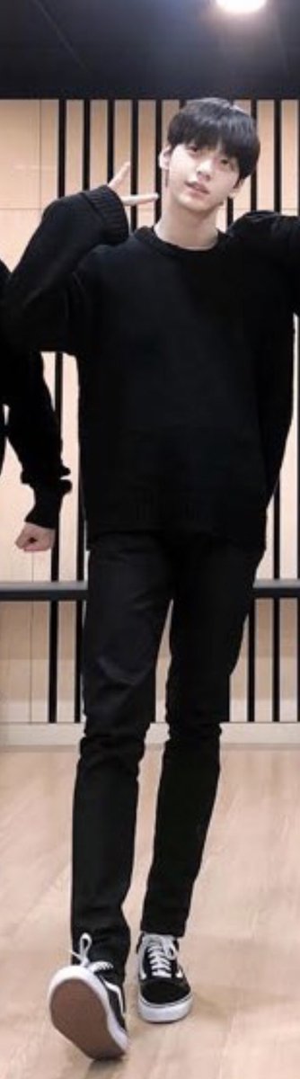 180cm 넘는 남돌봇 tweet media