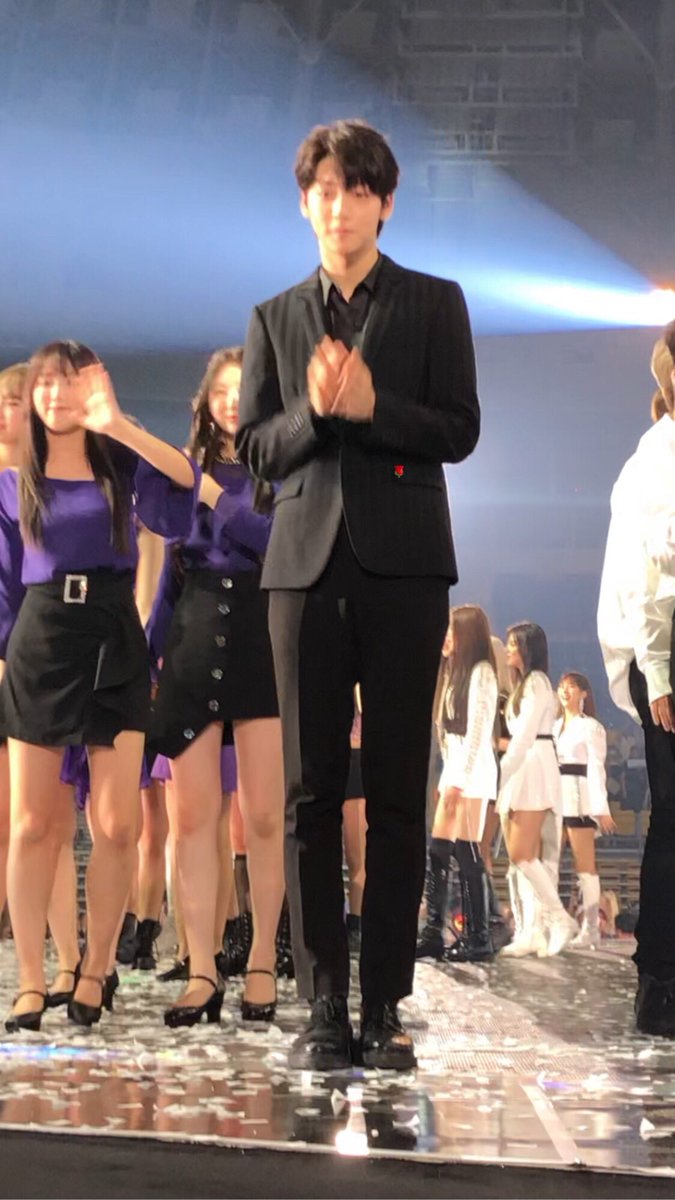 180cm 넘는 남돌봇 tweet media