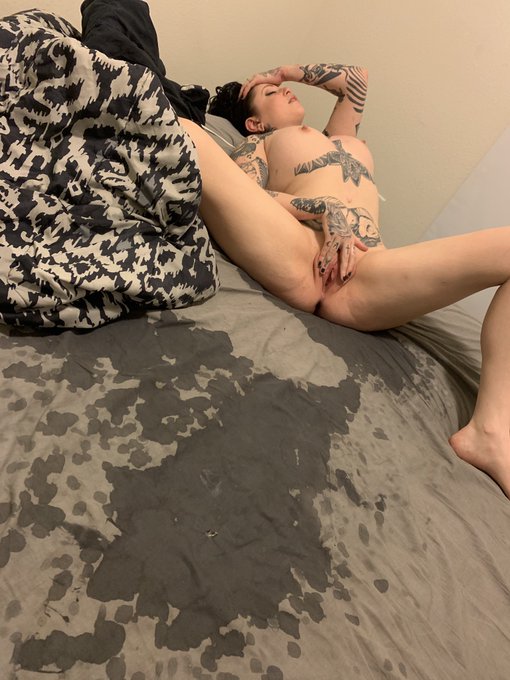 That was an epic squirt see more on onlyfans https://t.co/GJV47v86Wn https://t.co/EvvLmVq3GZ