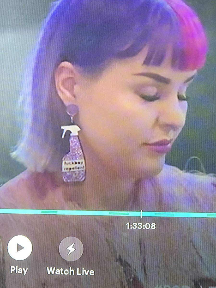 SheSaid100x's tweet photo. @carpenterbrianj Steph sucked. Seriously. There’s a time and a place to bring up that sort of thing and she completely blew it.  Here’s the earrings. It was hard to get the still clearly! #90DaysFianceBeforeThe90Days https://t.co/u8sE3pupmh