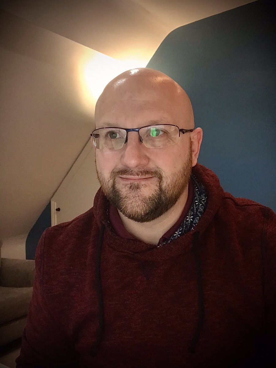 Rhyno_24's tweet photo. #RemoteWork #RemoteWorking #HoodieFromHome #WFHhoodie #AVSelfie #AVInTheAM #AVTweeps #AVBrits #AVJamUK #AVTechJunkies

Day 23 (missed 21 &amp; 22 due to the domestic PM) and another hoodie, with the added distraction of this being my first day back to work!!

#StaySafe #StayHealthy https://t.co/8CJyiGxt0F