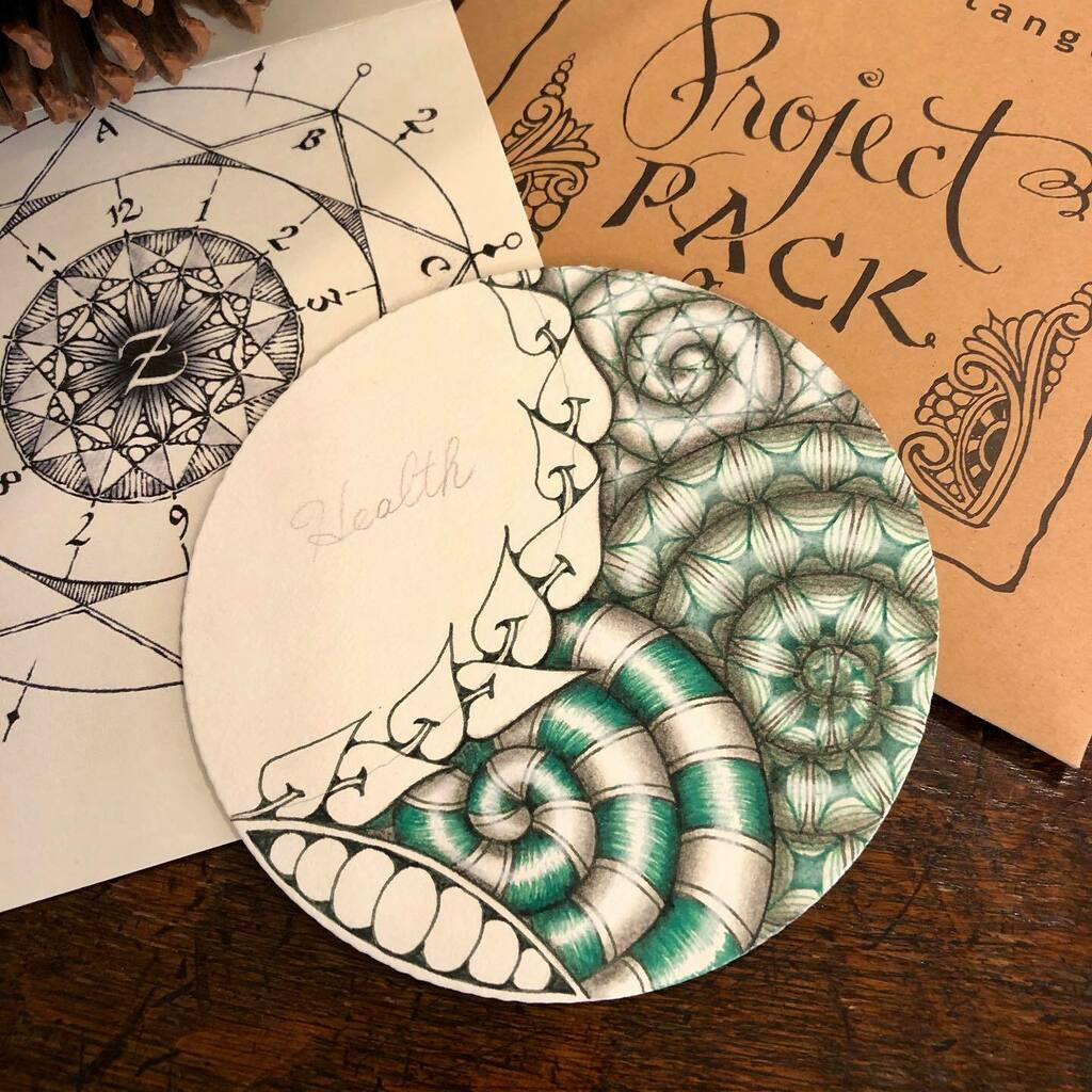 Emiko_K_28's tweet photo. #zentangle #pp09 #pp09day2 #tangle #zendala #pattern #pendrawing #enjoy #relaxtime #meditation #ゼンタングル #プロジェクトパック09 #タングル #ペン画 #楽しむ #リラクゼーション #瞑想 #マインドフルネス https://t.co/DyLvceBnjb https://t.co/m6tBp1vOYm