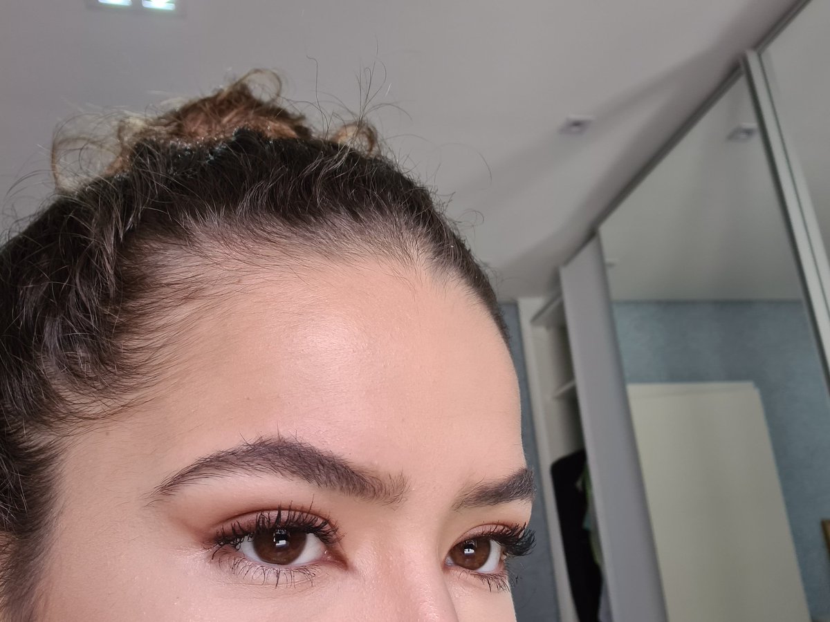 Amanhã vou fazer um tutorial pra vcs
Votem qual make q vcs querem q eu ensine? Enquete na resposta desse tweet